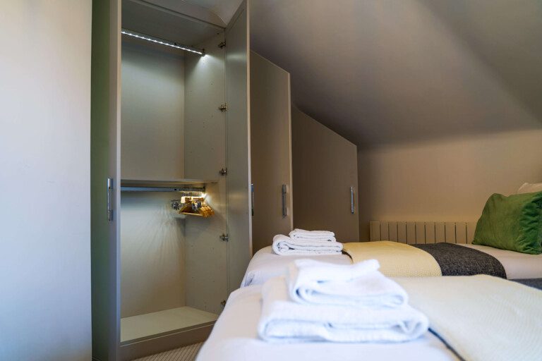Bedroom2 - storage